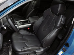 2013款 2.0T 自动 3门眩蓝限量版 4座