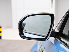 2013款 2.0T 自动 3门眩蓝限量版 4座