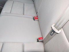 2013款 1.6L 自动 两厢舒适版