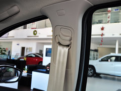2013款 1.6L 自动 两厢舒适版