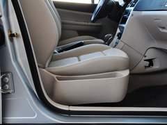 2013款 1.6L 自动 两厢舒适版