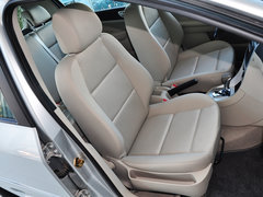 2013款 1.6L 自动 两厢舒适版