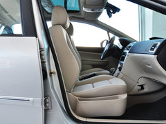 2013款 1.6L 自动 两厢舒适版