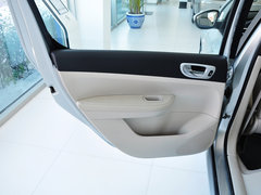 2013款 1.6L 自动 两厢舒适版