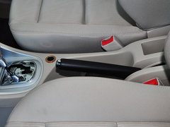 2013款 1.6L 自动 两厢舒适版