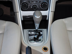 2013款 1.6L 自动 两厢舒适版