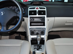 2013款 1.6L 自动 两厢舒适版