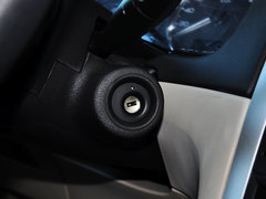 2013款 1.6L 自动 两厢舒适版