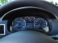 2013款 1.6L 自动 两厢舒适版