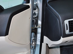 2013款 1.6L 自动 两厢舒适版