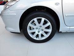 2013款 1.6L 自动 两厢舒适版