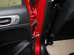 2013款 1.6L 自动 两厢CROSS版