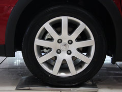 2013款 1.6L 自动 两厢CROSS版