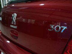 2013款 1.6L 自动 两厢CROSS版