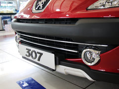 2013款 1.6L 自动 两厢CROSS版