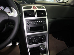 2013款 1.6L 自动 两厢CROSS版
