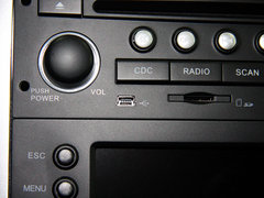 2013款 1.6L 自动 两厢CROSS版