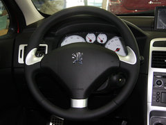2013款 1.6L 自动 两厢CROSS版