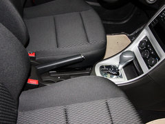 2013款 1.6L 自动 两厢CROSS版