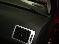 2013款 1.6L 自动 两厢CROSS版