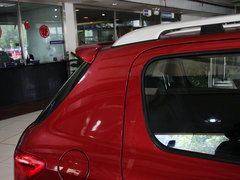 2013款 1.6L 自动 两厢CROSS版