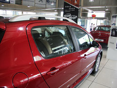 2013款 1.6L 自动 两厢CROSS版