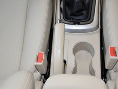 2013款 1.6L 手动 精英型