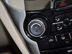 2013款 1.6L 手动 精英型