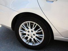 2013款 1.6L 手动 豪华型