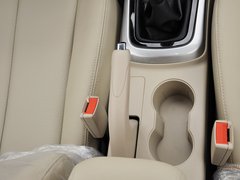 2013款 1.6L 手动 尊贵型