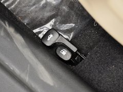 2013款 1.6L 手动 尊贵型