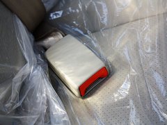 2013款 1.6L 自动 豪华型