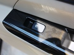 2013款 1.6L 自动 豪华型