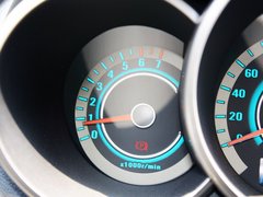 2013款 1.6L 自动 豪华型