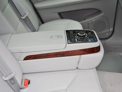 2013款 3.0L 自动 豪华型