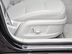2013款 3.0L 自动 豪华型