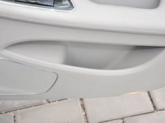 2013款 3.0L 自动 豪华型