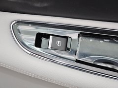 2013款 3.0L 自动 豪华型