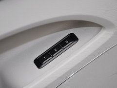 2013款 2.0T 自动 尊贵型