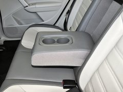 2013款 1.6L 自动 豪华版
