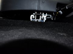 2013款 1.6L 自动 豪华版