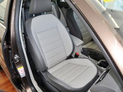 2013款 1.6L 自动 豪华版