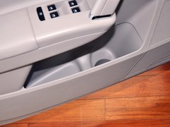 2013款 1.6L 自动 豪华版