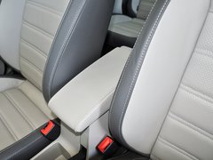 2013款 1.6L 自动 豪华版