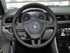 2013款 1.6L 自动 豪华版