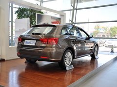 2013款 1.6L 自动 豪华版