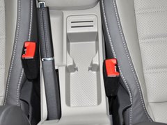 2013款 1.6L 自动 豪华版