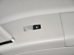 2013款 1.6L 自动 豪华版