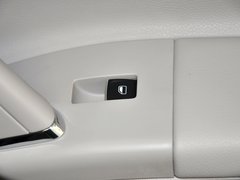 2013款 1.6L 自动 豪华版