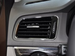 2013款 1.6L 自动 豪华版